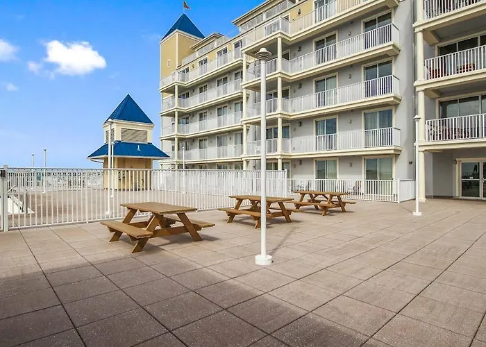 Belmont Towers 305 Holiday home
